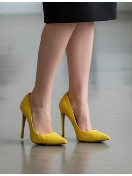 Yellow High Heel Pumps With Faux Snakeskin Texture & Pointed Toe Design - Picture 5 of 16